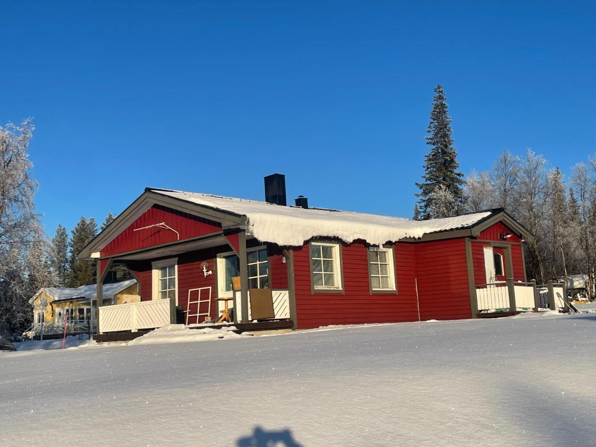 Little Adorable Red Villa Kiruna Exterior foto