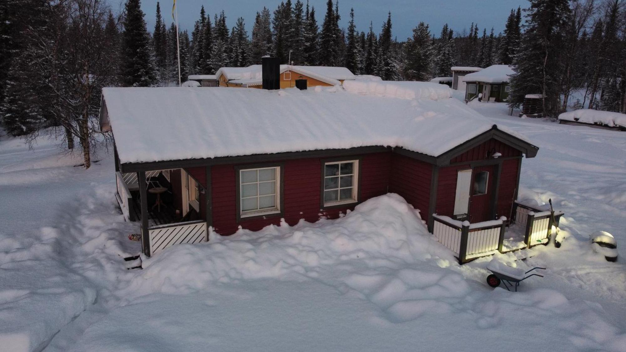 Little Adorable Red Villa Kiruna Exterior foto